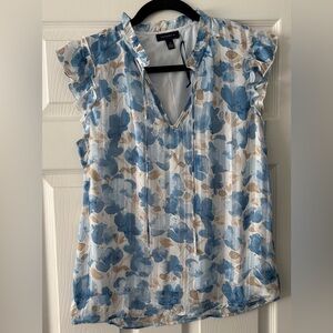 Tamara H. Floral Blue and Tan Women's Top Size S/P Excellent Condition